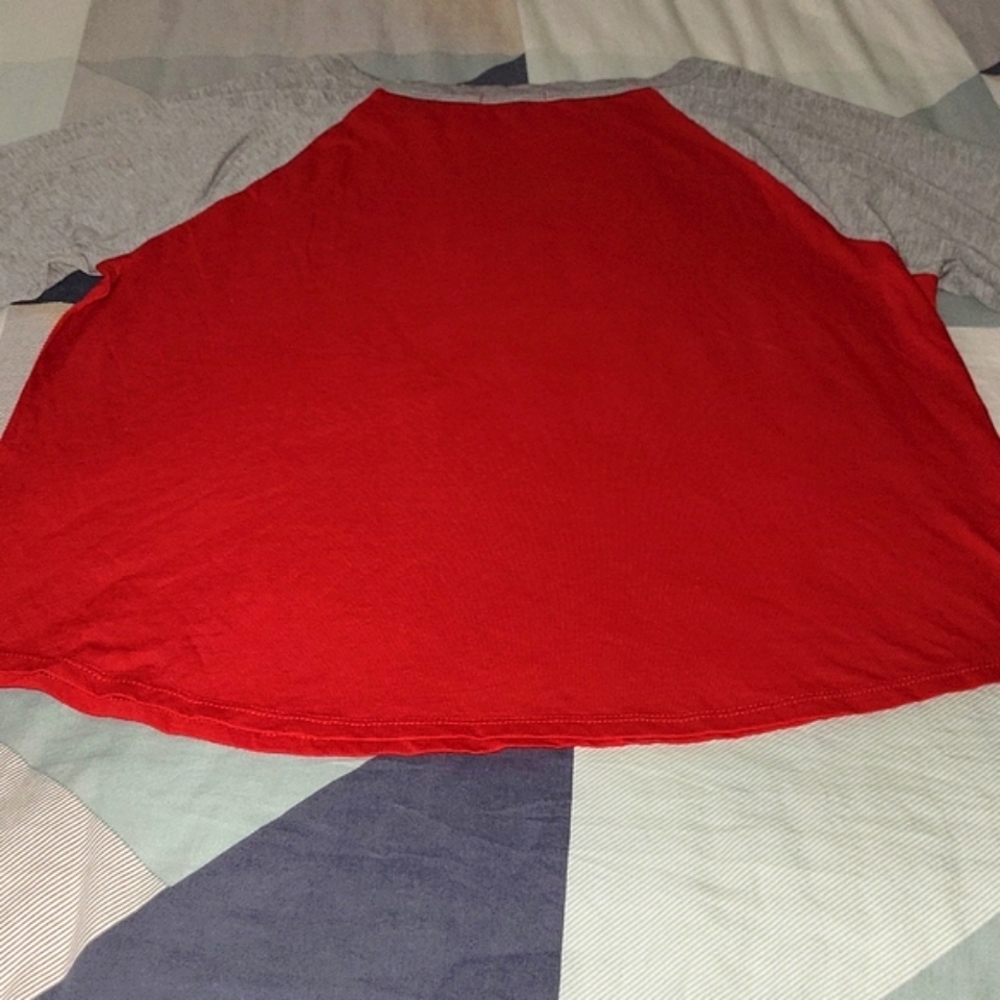 NWOT - Womens Holiday Christmas Santa Don't Stop Believin' 3/4 sleeve t-shirt - Picture 5 of 7